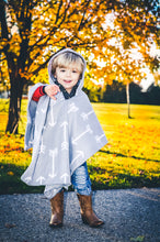 Load image into Gallery viewer, Car Seat Poncho - Gray Arrow