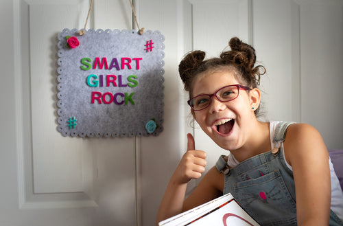 Kids Floral Letter Board – Light Gray Felt Sign with 130+ Reusable Letters, 3D Flowers & Hanging Rope